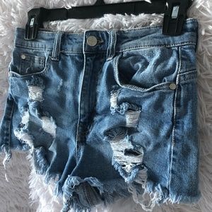 Kendall and Kylie- The Icon Short